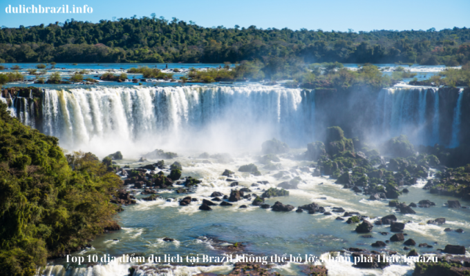 Read more about the article Top 10 địa điểm du lịch tại Brazil không thể bỏ lỡ: Khám phá Thác Iguazu