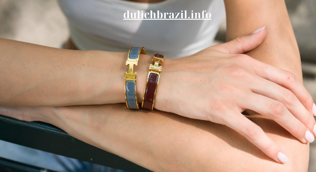 Read more about the article Hermes Bracelets and Timeless Elegance and Parisian Craftsmanship