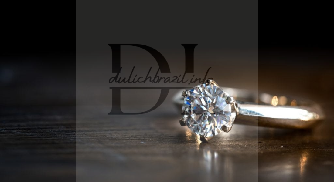 Read more about the article Platinum Diamond Engagement Ring A Timeless Symbol of Love and Luxury